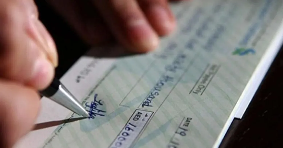  Emitió cheques y los denunció como robados: pagó las deudas y fue sobreseído