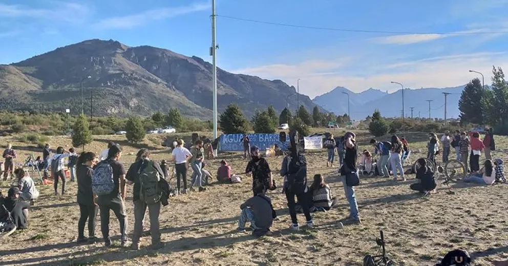 En el Alto de Bariloche dijeron "No a la minería" con un festival artístico