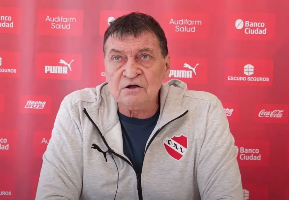Julio Falcioni dio positivo de coronavirus: preocupación por su salud