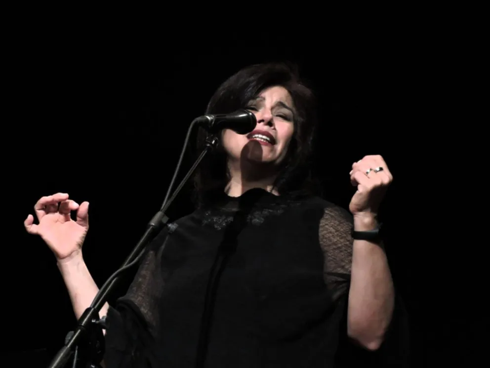 Sofía Miloni y Germán Lema sirven “Tangos a la carta”