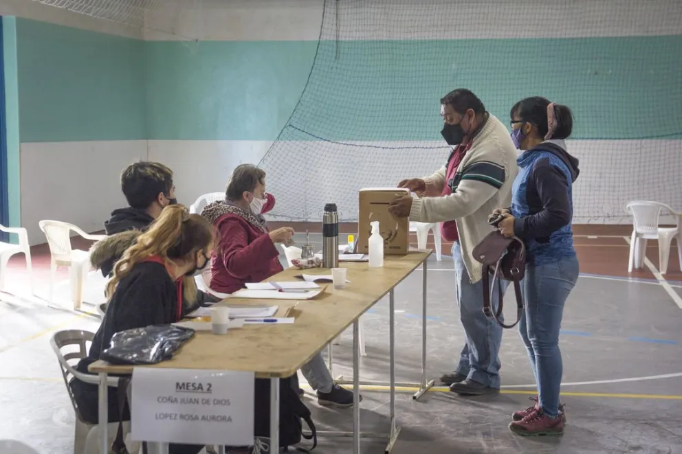 ¿Cómo será el protocolo y el operativo para votar en pandemia?