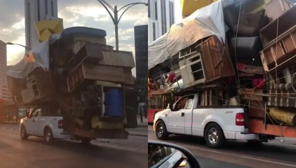 ¡Cómo hizo!: cargó todos los muebles de su casa en una camioneta