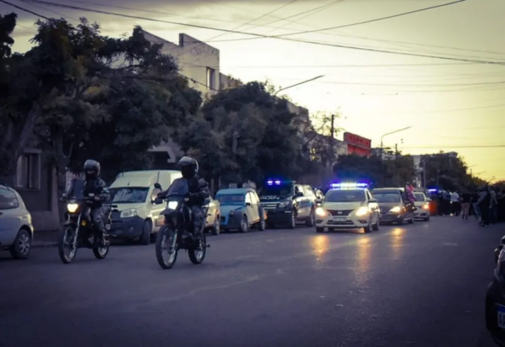 Dieron sepultura a Gabriel Mandagaray en medio de una Guardia de Honor