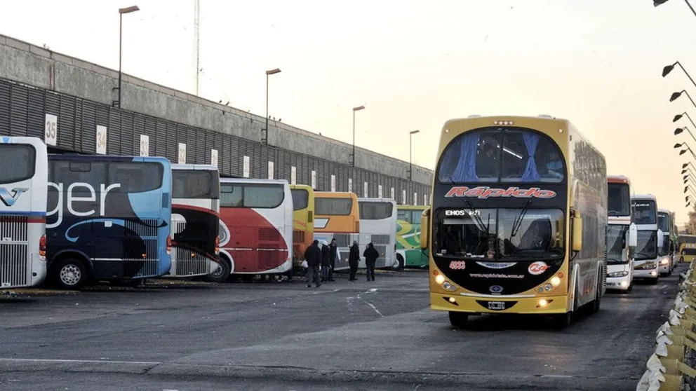 Micros de larga distancia harán paro de 48 hs este fin de semana