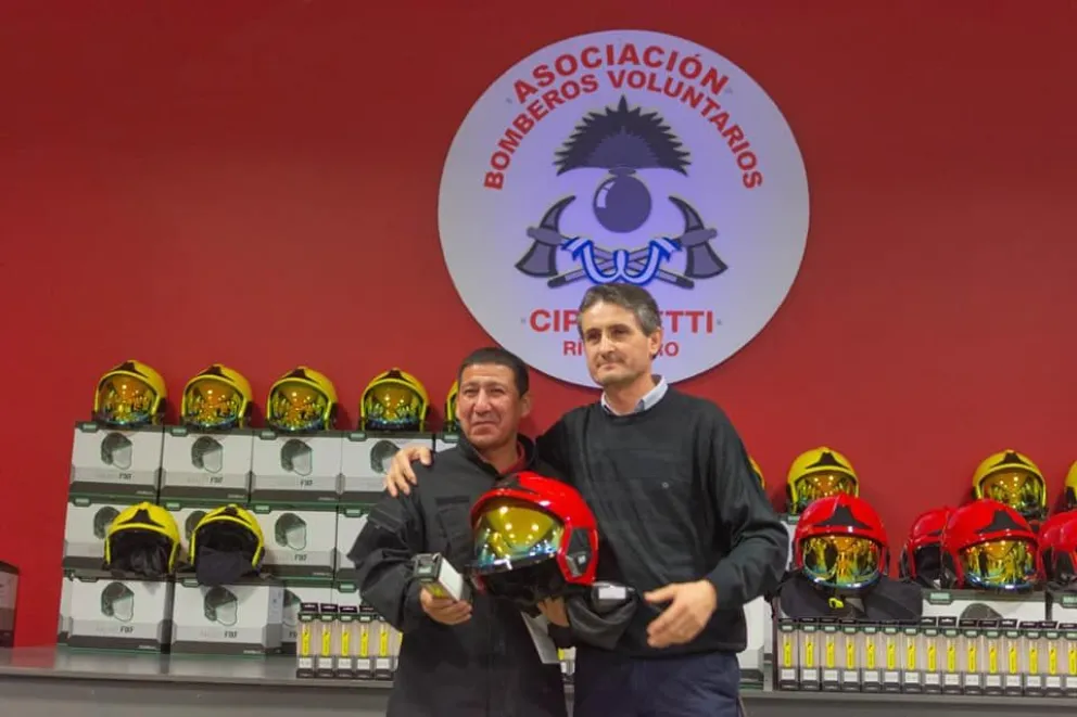 Bomberos respaldan iniciativa parlamentaria para tener cobertura por accidente