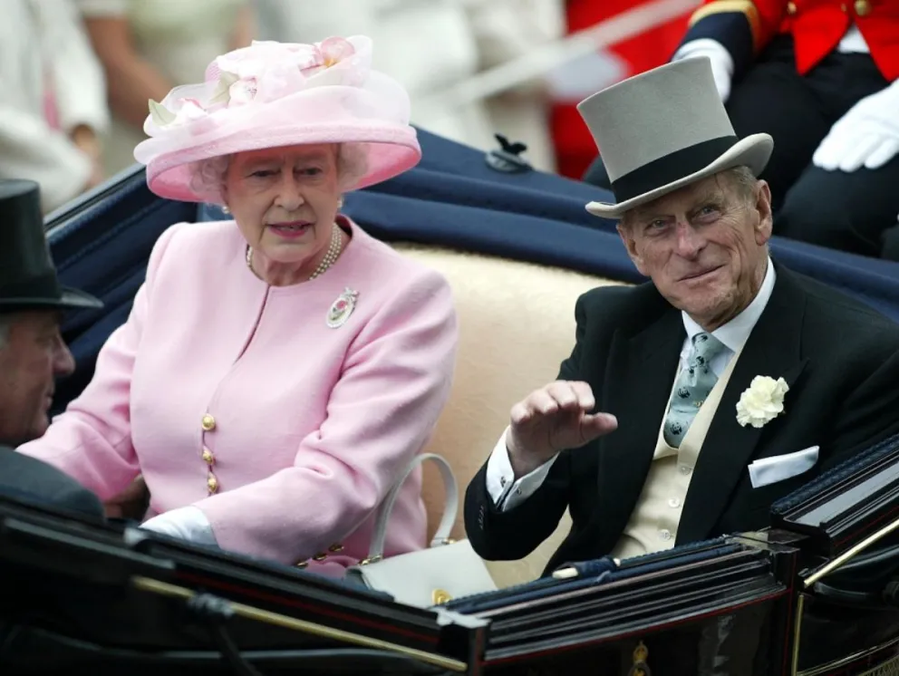 La reina Isabel II encabeza el funeral del duque de Edimburgo