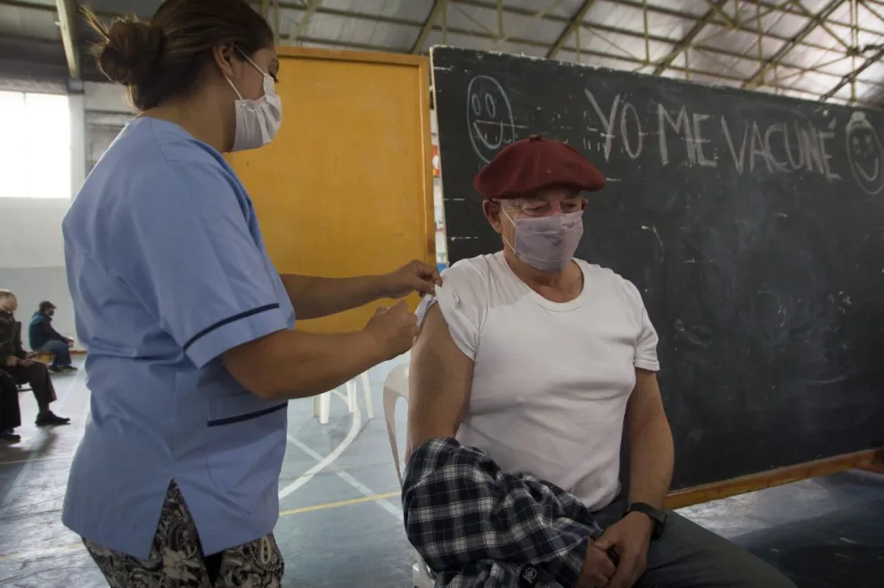 Continúa el cronograma para la aplicación de la segunda dosis de la vacuna Sinorpharm  