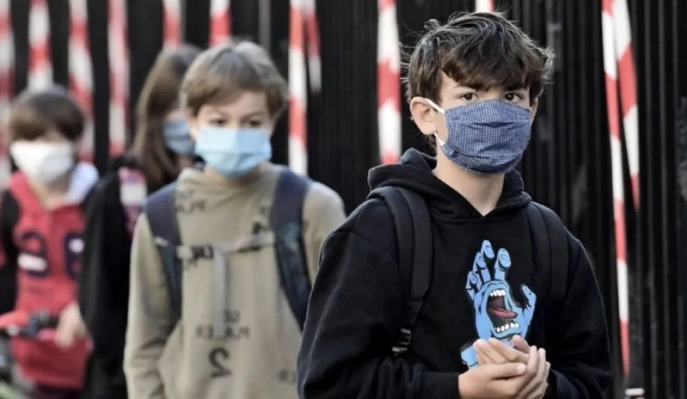 Las escuelas se mantendrán abiertas para retirar o llevar trabajos