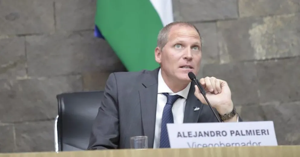"La presencialidad o no en las escuelas es traer a Río Negro una pelea que se da en Buenos Aires"