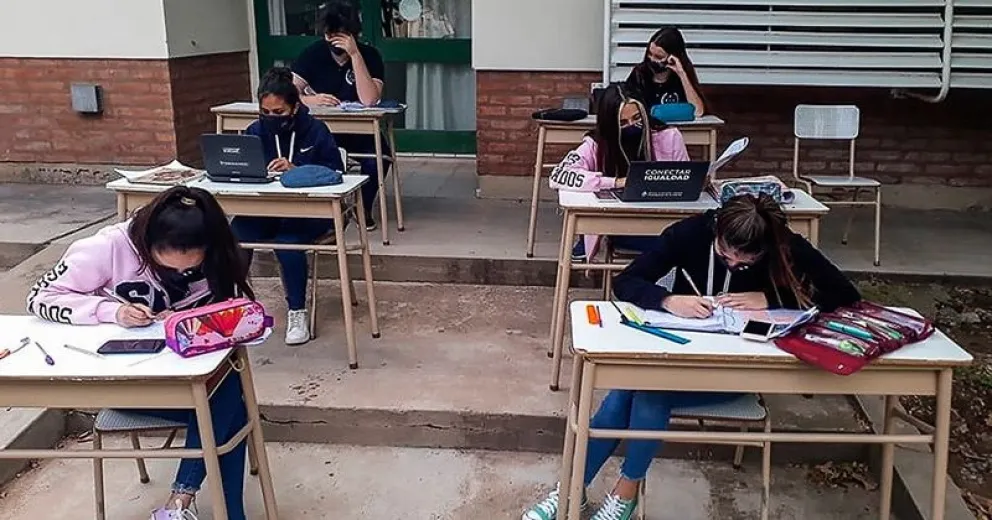 Natalia Zemp: “Se deben agotar todas las instancias para que la escuela sea una prioridad” 