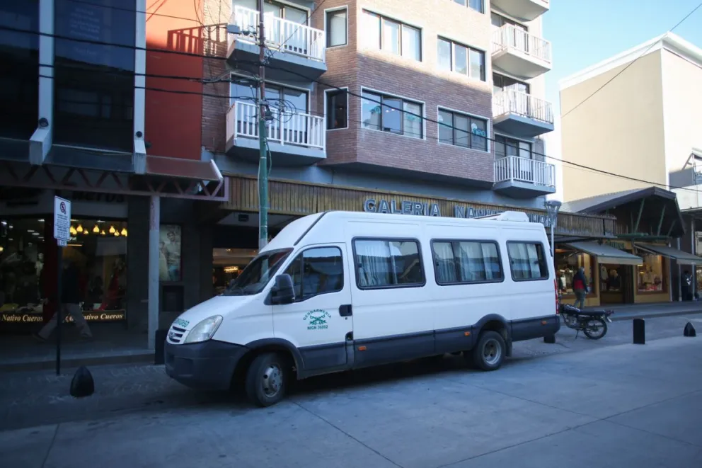 Gendarmería secuestró más de 6 millones de pesos, dólares, euros y droga en allanamientos