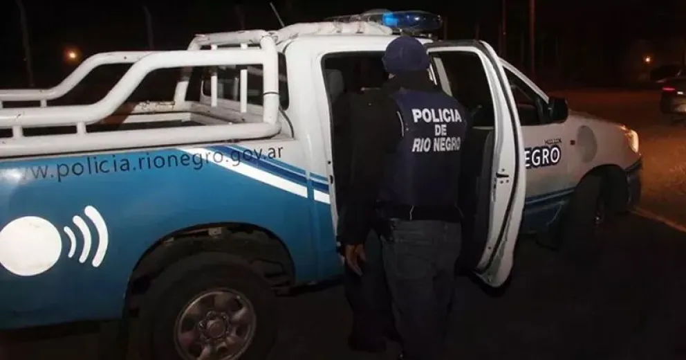 Entró a la vivienda de su ex y le dejó una cruz en la cama: fue detenido merodeando la casa