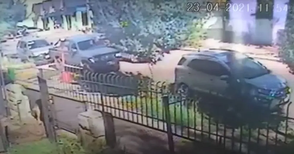Así fue el impune robo a una camioneta en pleno centro  
