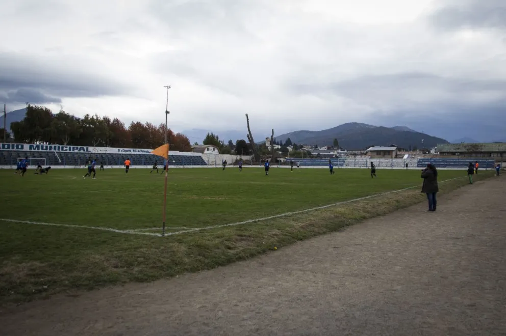 Suspendieron los torneos de ADEFUL y ASOCLUBA, pero LIFUBA seguirá jugando con restricciones
