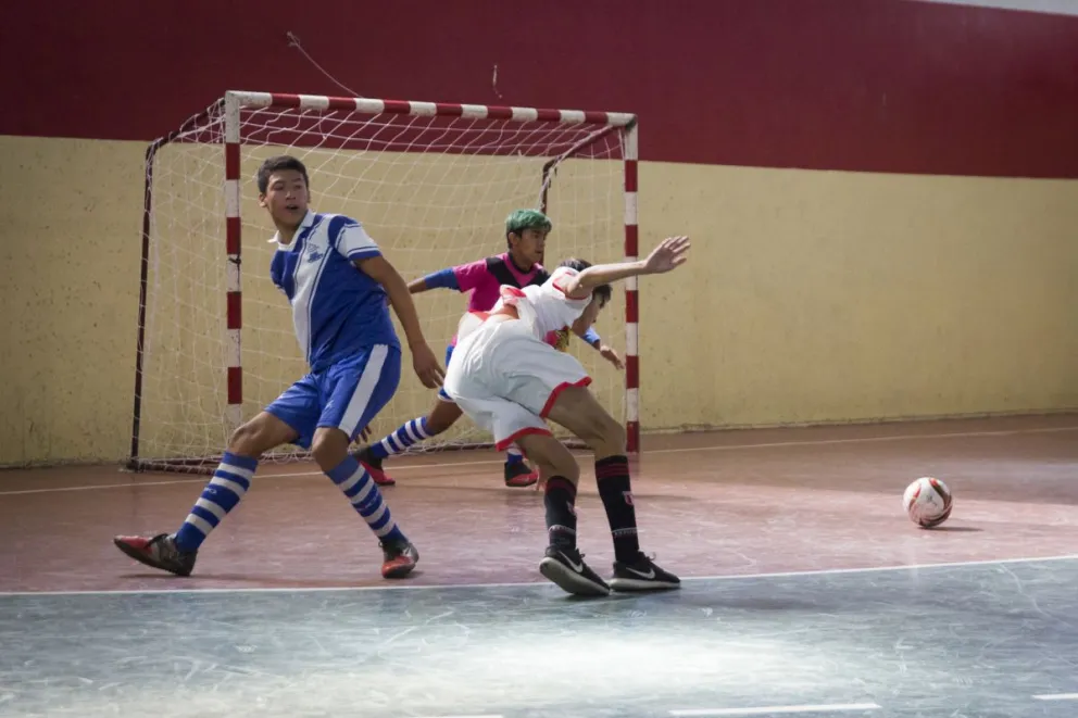 En julio volvería el futsal