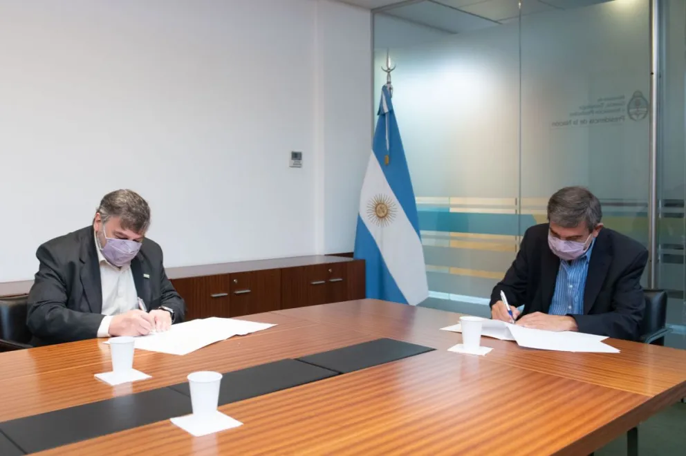 Se afianza la colaboración entre el Ministerio de Ciencia e INVAP