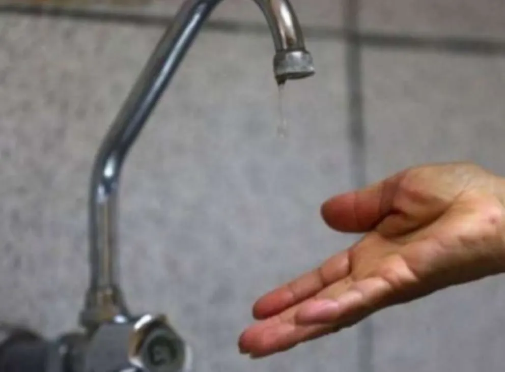 Servicio de agua restringido en los barrios Las Victorias y 78 Viviendas