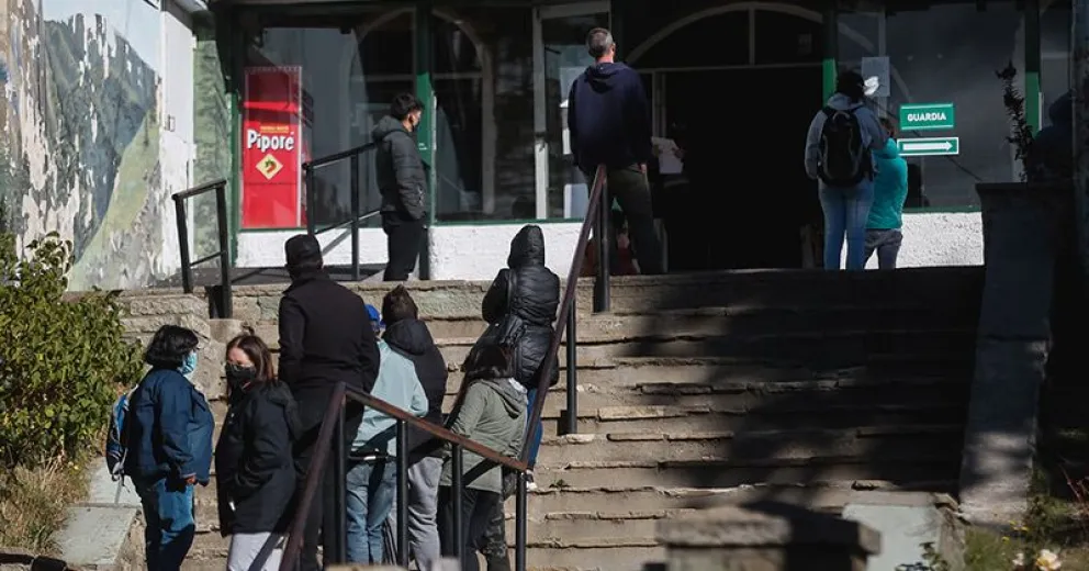 Fuertes cifras en la provincia: dos fallecidos y 380 confirmados  