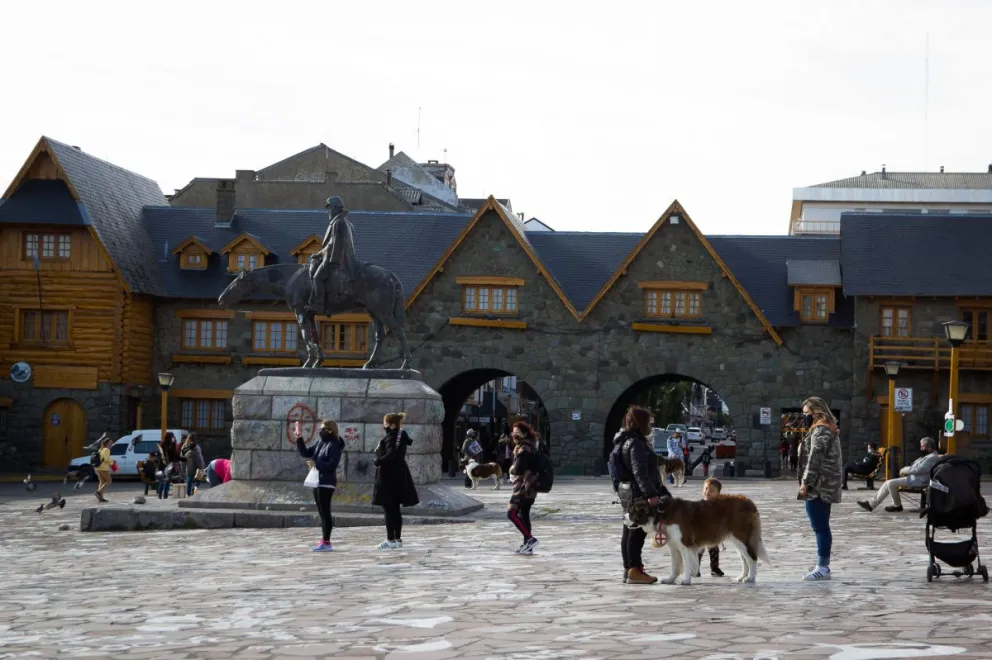 Bariloche celebra su aniversario 119 marcado por el ritmo de la pandemia 