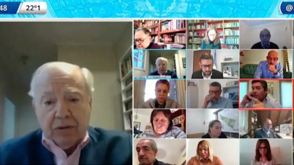 Blooper de un diputado en plena reunión de Comisión: "¡Sos un pelotudo atómico!"