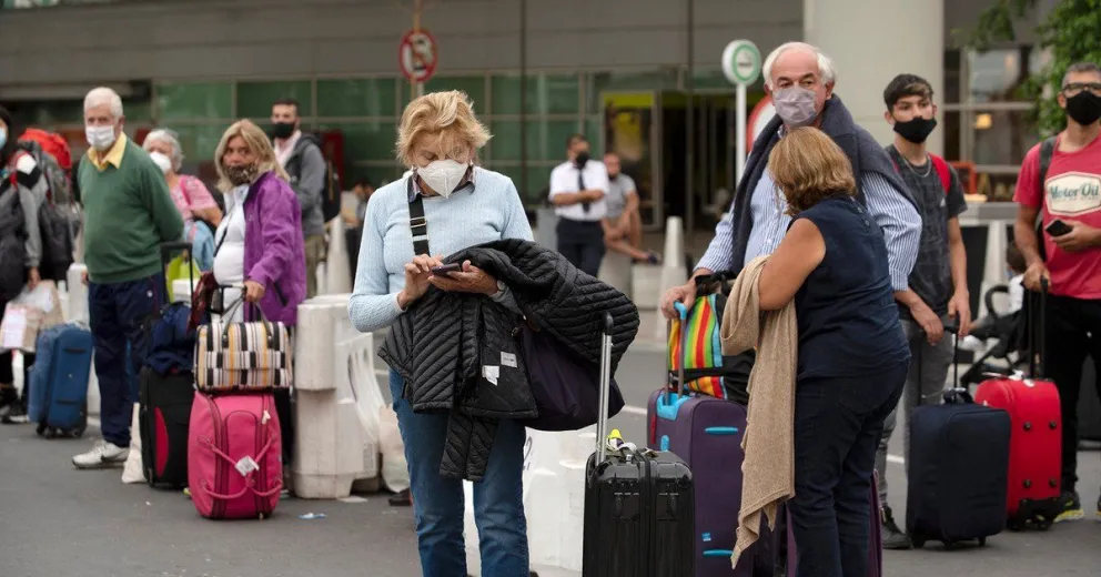 Turismo de vacunas: 20.000 argentinos volarán a EE.UU durante mayo