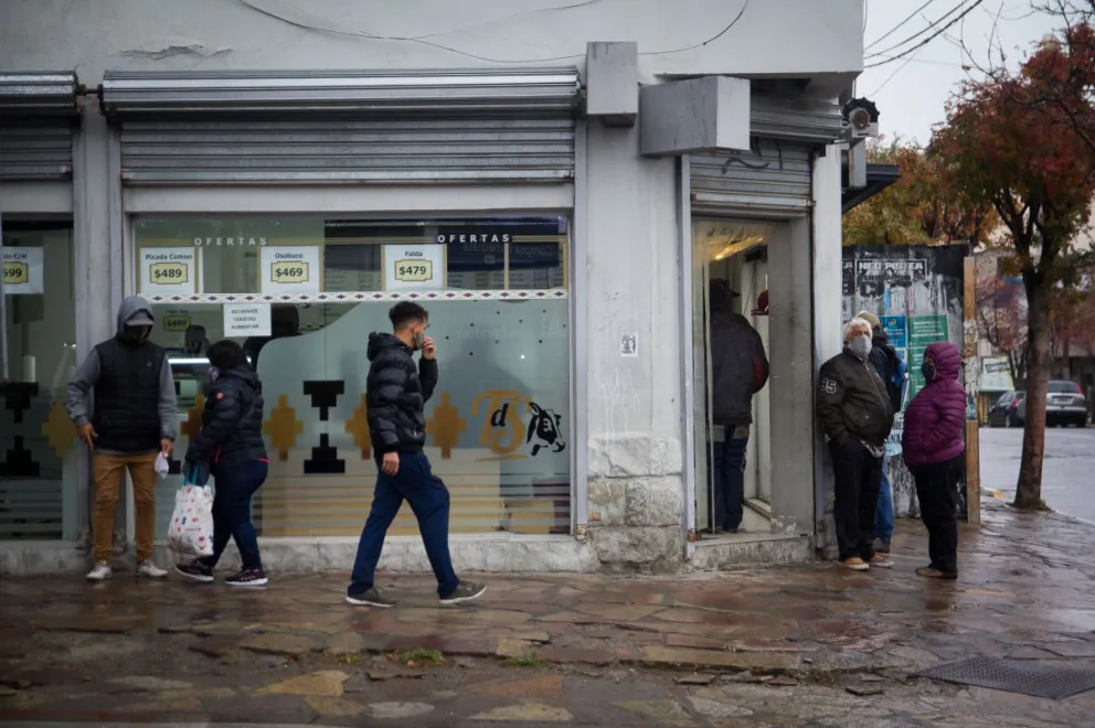 Bariloche baja la curva de contagios: hubo 34 positivos y 178 altas  