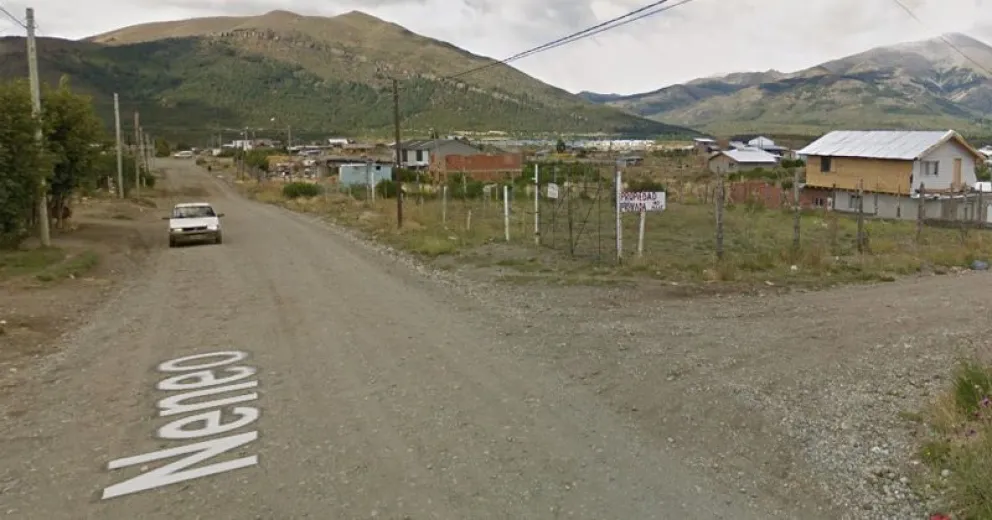 Chocaron una camioneta y se dieron a la fuga: los detuvieron con un arma de fuego encima  