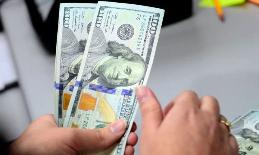 Se renueva el cupo dólar: requisitos para comprar US$200