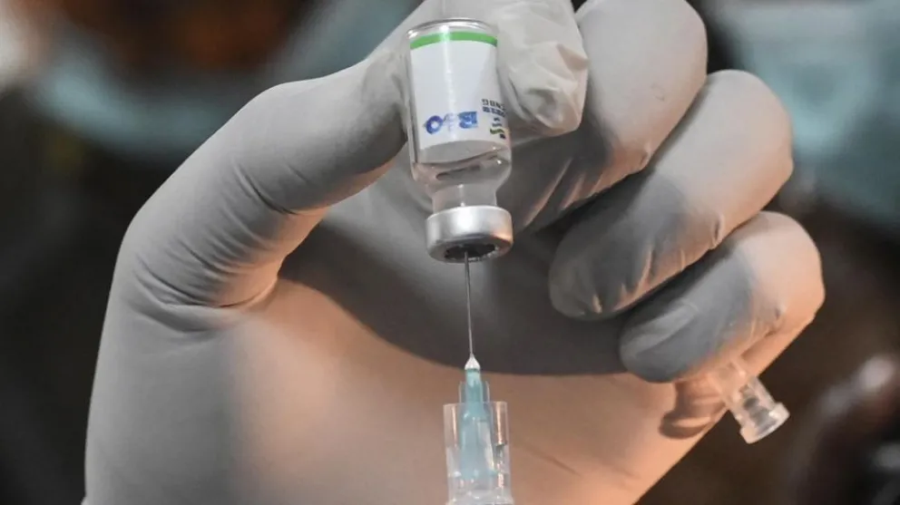 ¿Cómo continúa el calendario de vacunación contra el COVID-19?