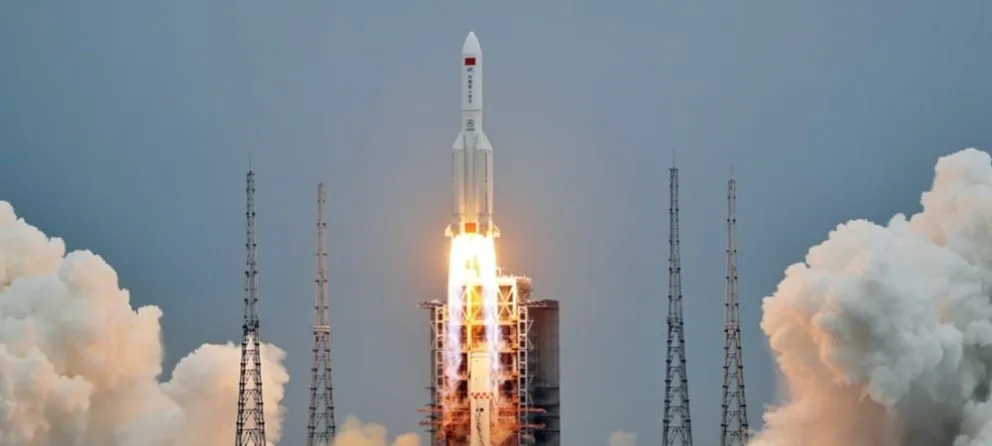 Preocupación por un cohete chino fuera de control próximo a caer en la Tierra