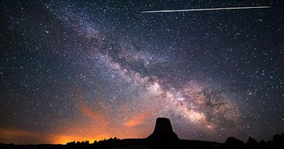 El cielo se llena de luces en noches muy especiales El cielo se llena de luces en noches muy especiales