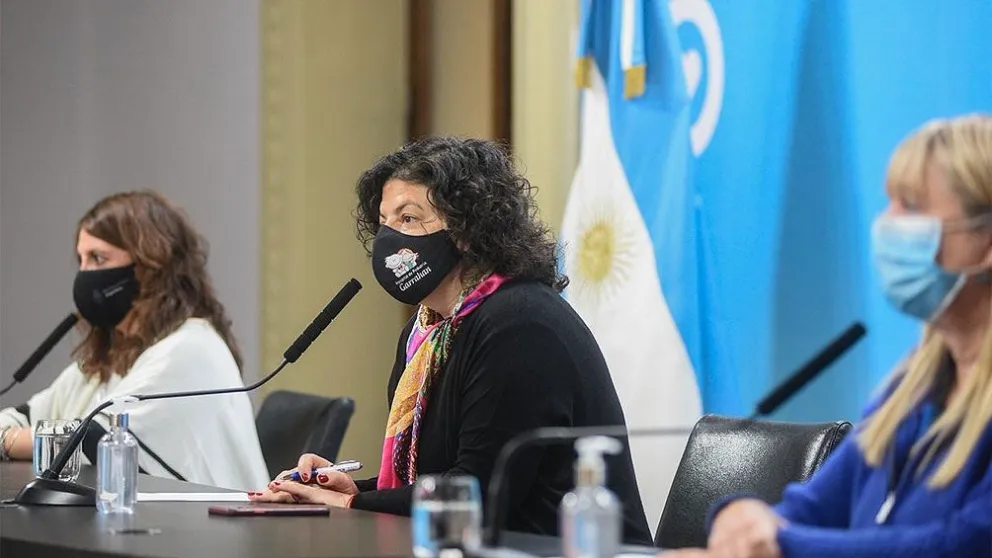 Vizzotti anunció que llegarán al país 861.000 vacunas Astrazeneca