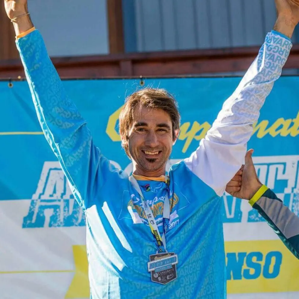 Martín Raffo fue destacado en una serie canadiense por su aporte al ciclismo de montaña 