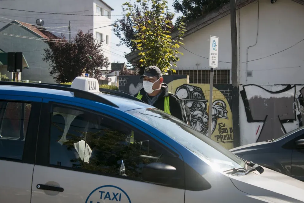 Preocupación de taxistas: “no podemos resistir otro año sin temporada de invierno” 