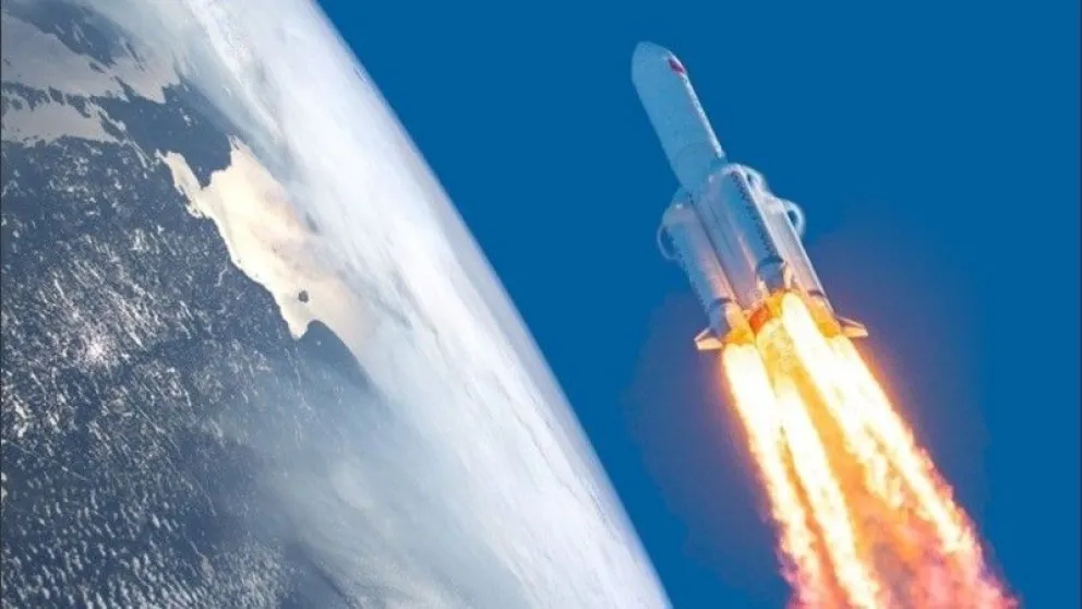 Tras la caída del cohete chino, críticas de la NASA por la "basura espacial"