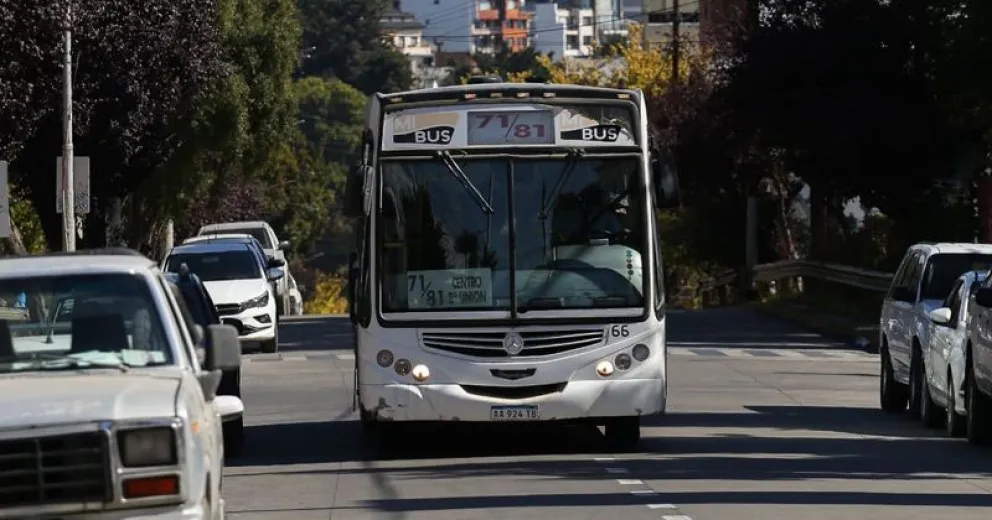 Por tercer mes consecutivo el municipio aportó combustible premium a Mi Bus  
