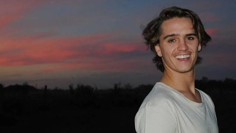 El joven que chocó y mató a sus amigos lloró ante el fiscal y se negó a declarar