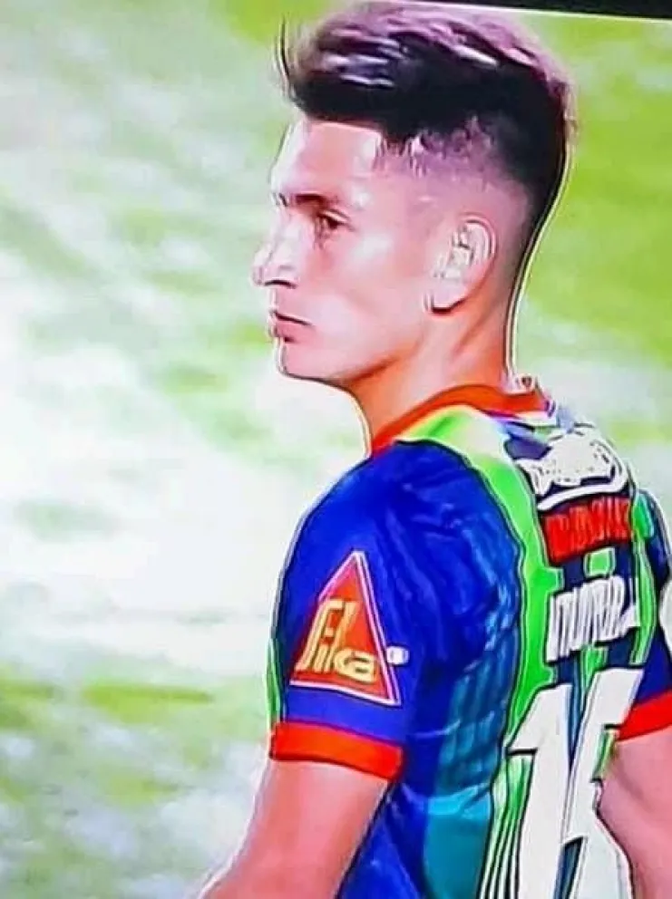 El barilochense Iturra paró los corazones de los amantes del fútbol local