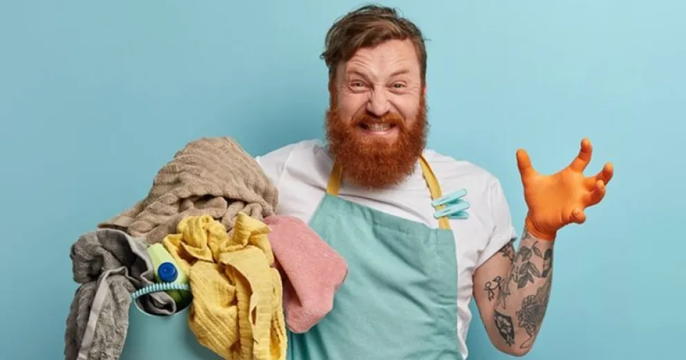 Los 4 signos del zodiaco que son obsesivos con la limpieza