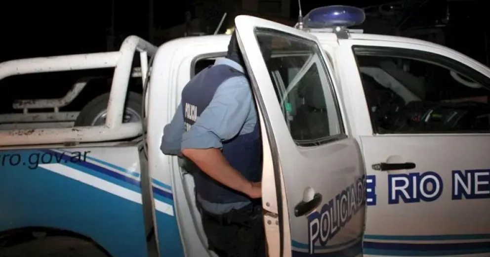 Violenta batahola: detuvieron a un joven herido y con un cuchillo en la mano