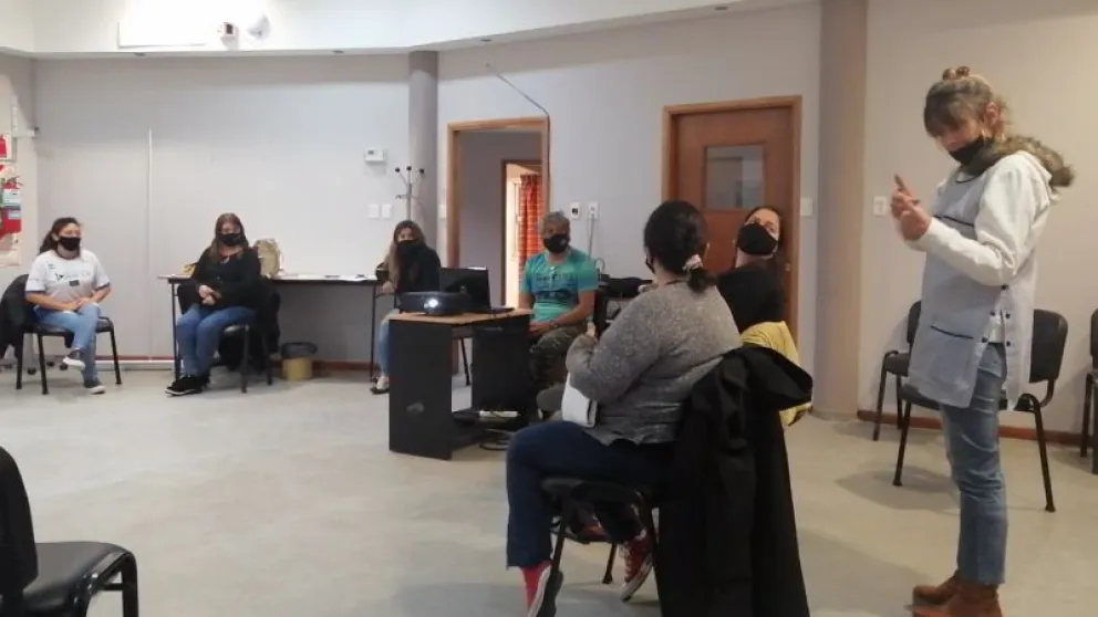 La Legislatura rionegrina capacita en lengua de señas a su personal