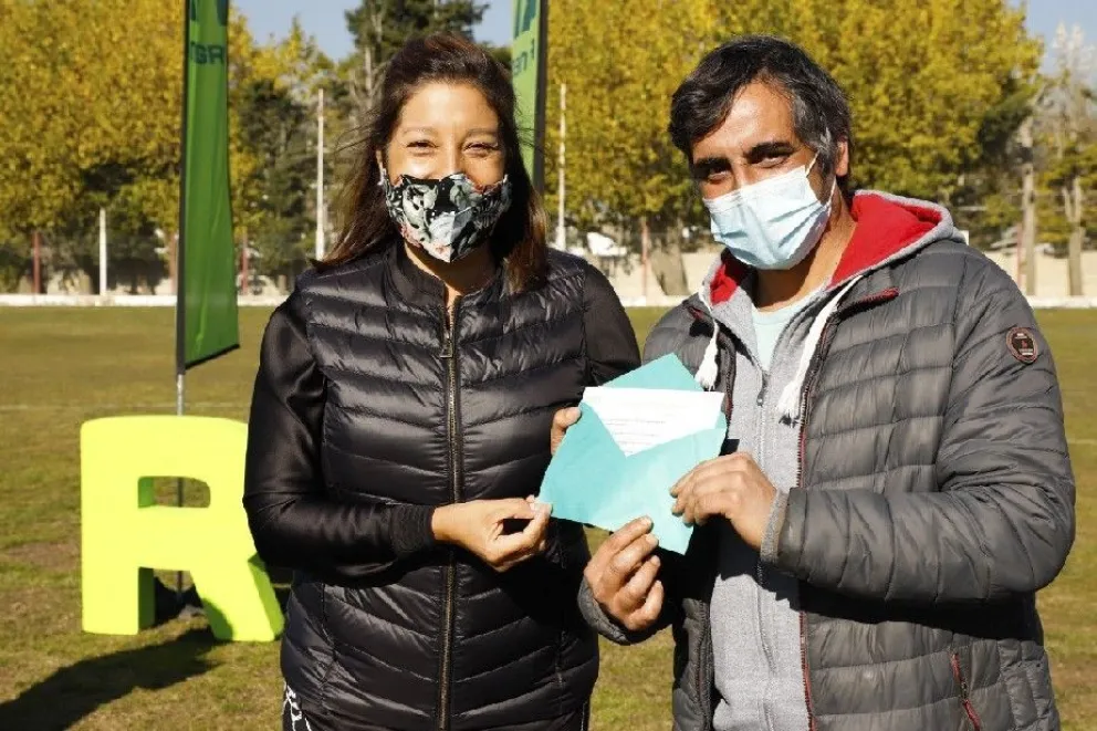 Millonario aporte a clubes, instituciones y emprendimientos barilochenses