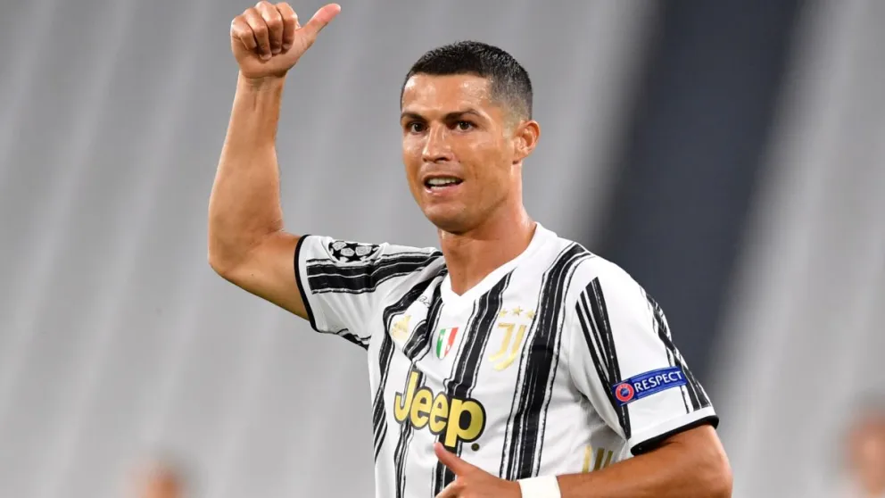 Ronaldo se fue a comprar una Ferrari de 1.600.000 euros y faltó a la práctica de la "Juve"