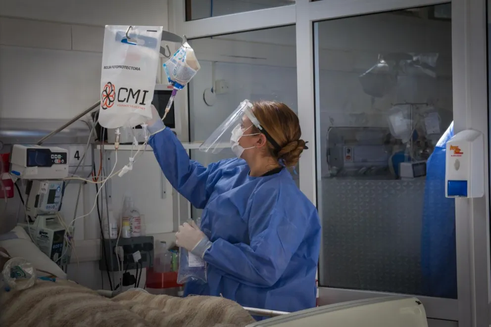 Otra jornada con más altas que positivos: Bariloche está cerca de bajar los mil activos