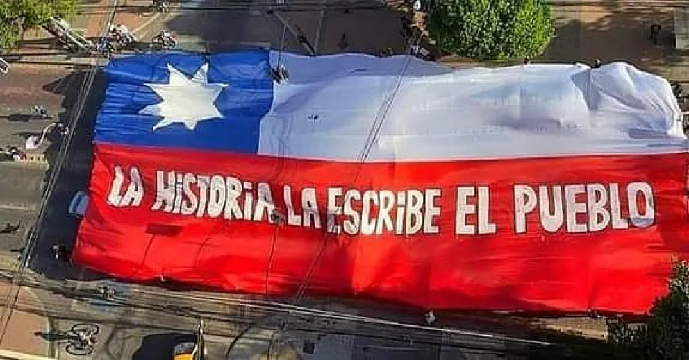 Chile: dura derrota del oficialismo para escribir la nueva Constitución 