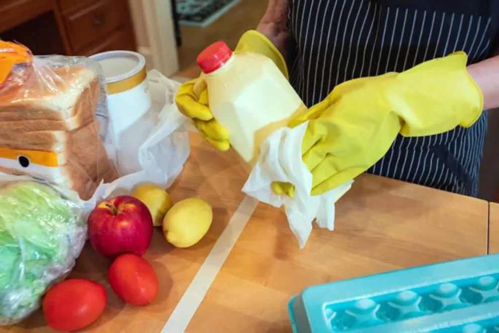 Científicos afirman que algunas medidas de higiene contra el Covid no funcionan