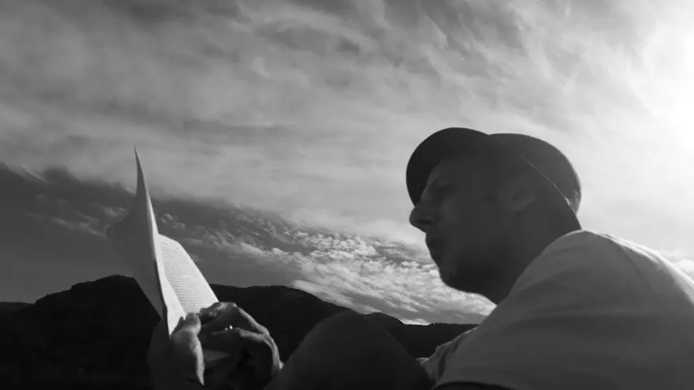 Ariel E. García hace circular “Pensar lo diáfano”