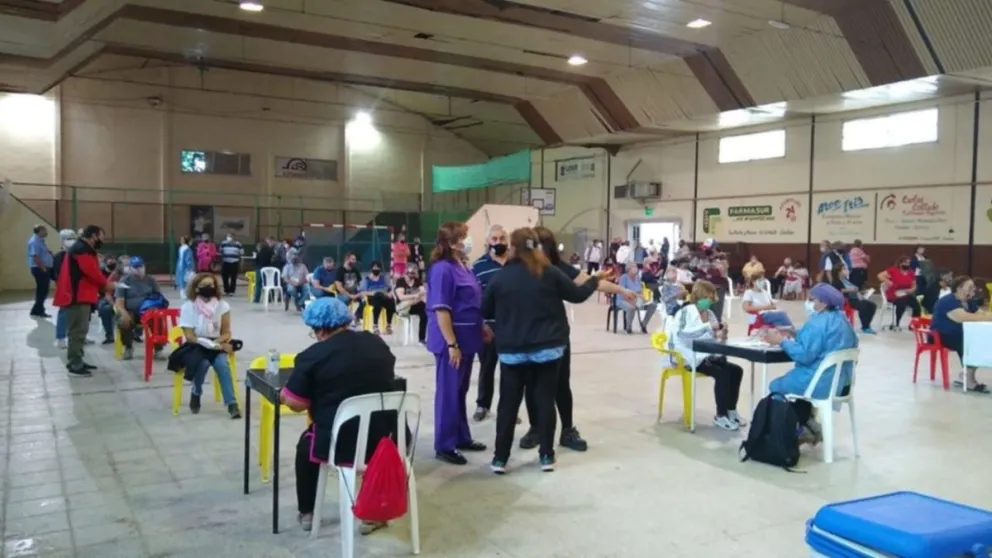 Río Negro realiza gestiones para comprar vacunas contra el covid