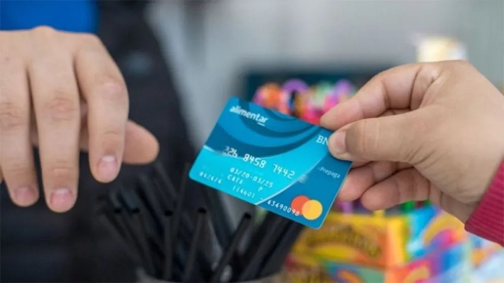 Tarjeta Alimentar: analizan eliminar el IVA en alimentos