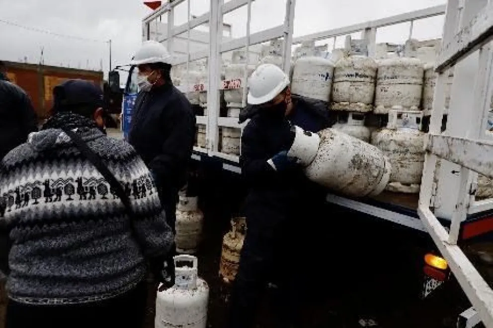 Comenzó en Bariloche la distribución de garrafas del Plan Calor